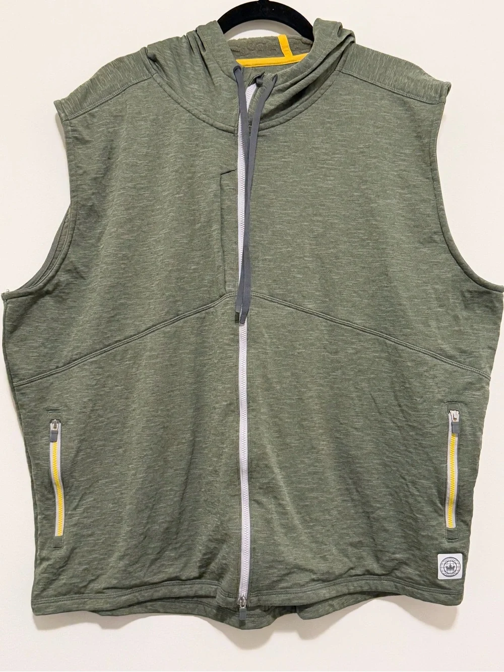 Peter Millar Men’s XXL Olive Leaf Eclipse Performance Hoodie Vest Golf Preppy